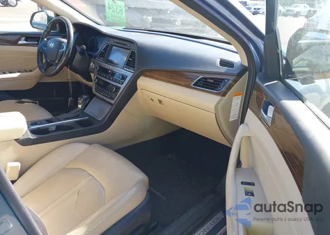 2016 Hyundai Sonata Hybrid Limited from USA, damaged, VIN KMHE34L16GA019435